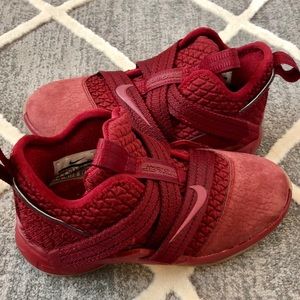 🎉NWOT Nike Lebron Soldier 12 Size 11 Toddler Boy